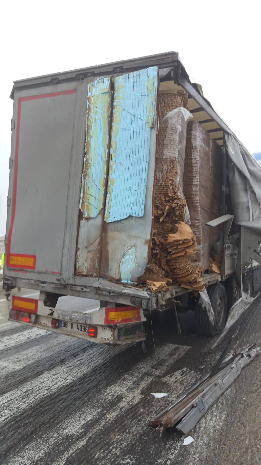 Konya’da sisin etkili olduğu ilçede üst üste kaza yaşandı 6